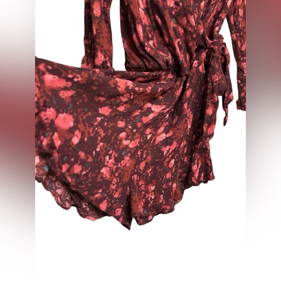 Free People All The Right Ruffles Playsuit Floral Foliage Wrap Shorts Romper - Picture 5 of 12